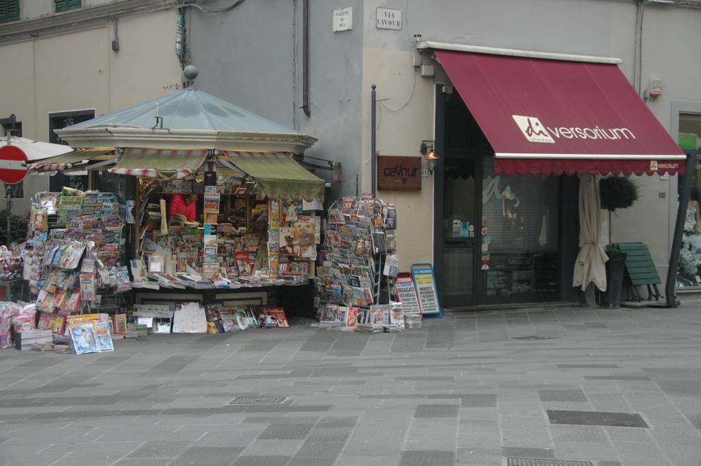 B&B Al Canto Del Cavour Pistoia Buitenkant foto