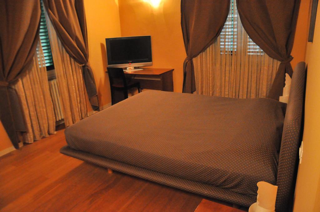 B&B Al Canto Del Cavour Pistoia Kamer foto