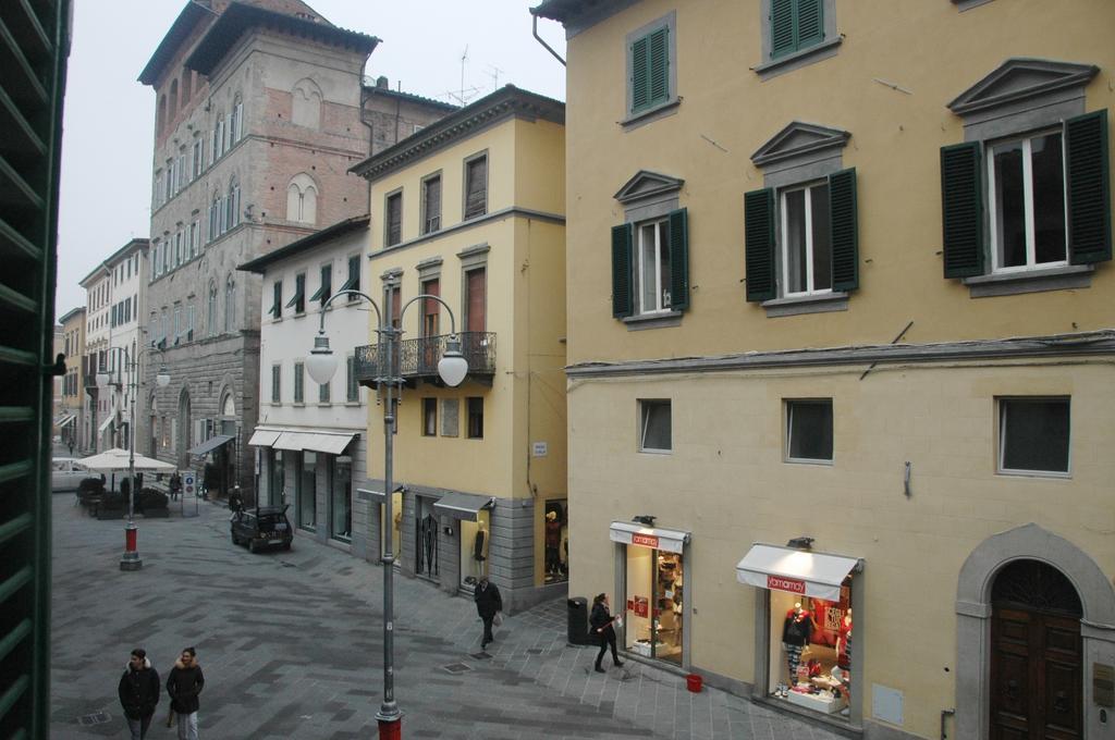 B&B Al Canto Del Cavour Pistoia Buitenkant foto