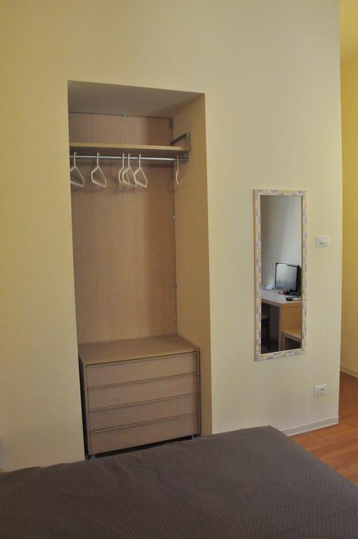 B&B Al Canto Del Cavour Pistoia Buitenkant foto