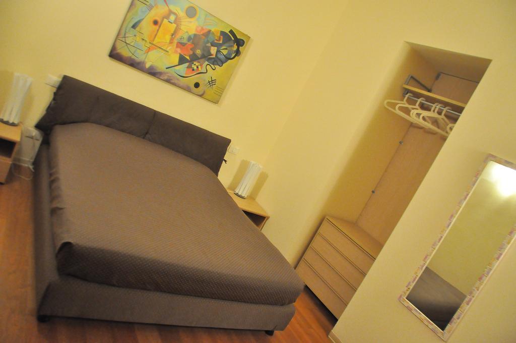 B&B Al Canto Del Cavour Pistoia Buitenkant foto